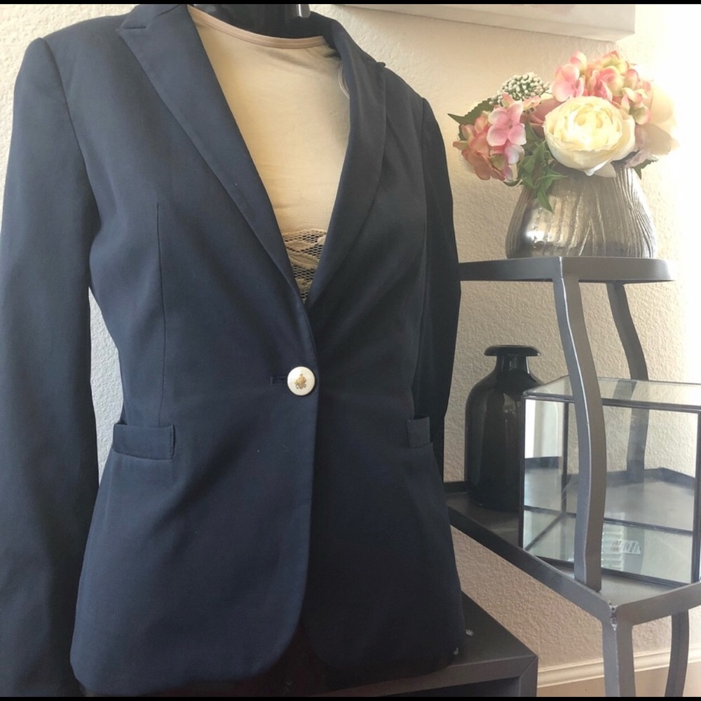 3 items for $25❣️❣️❣️ SALE  ❣️❣️❣️ Navy Zara Blazer